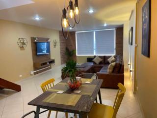 ENTIRE 2-Bedroom Apartment for 4 Guests in Medellín - Medellín - 4