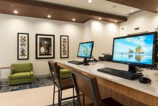 Holiday Inn Express & Suites Victoria-Colwood by IHG - Victoria - 1