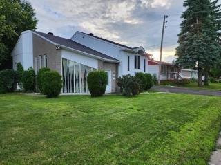 Timeless Tranquility, a place near everything! - Longueuil - 9