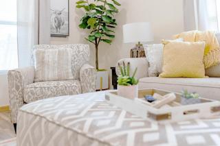 2BR 1BA Remodeled House in Gray Community - 0