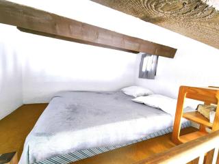 Studio mezzanine au cœur de la pinède, à 800m de la plage, 4 pers, parking privatif - FR-1-607-191 - 3