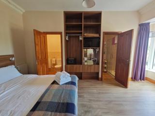 Mountain View Accommodation - 2