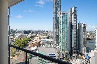 Riverview 2B2B apt in CBD w/parking, pool, gym - Brisbane - 1