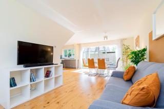 4-bed Haven In Fawley Ideal For Long Stays - Totton and Eling - 0