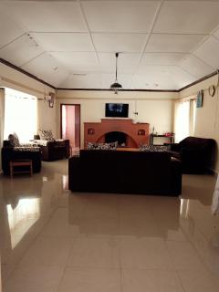 NICK'S AND ESSY'S PLACE - 8