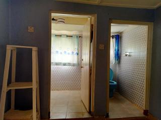 NICK'S AND ESSY'S PLACE - 2