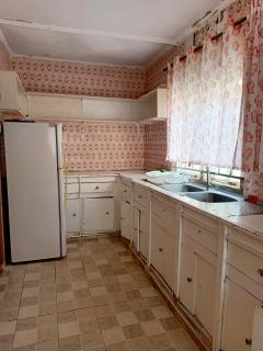 NICK'S AND ESSY'S PLACE - 1