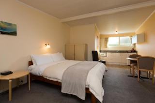 Broadway Lodge Motel - 9