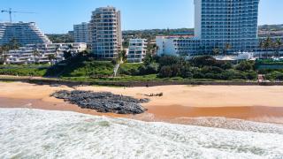 Casa Playa No 5 Modern Off Grid Beach Apartment - Durban - 9