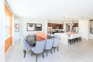 15BR Mansion Home with Pool & Hot Tub-near Disney - 6