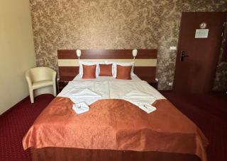 Libra Hotel - Veresegyház - 8