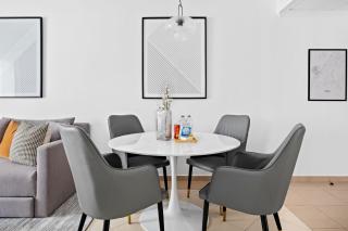 Silkhaus Luxury 1 BDR with Metro Nearby - Dubai - 4