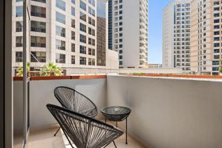 Silkhaus Luxury 1 BDR with Metro Nearby - Dubai - 8