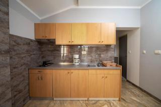 Quiet cozy apartment with pool - Kastel Sucurac - 7