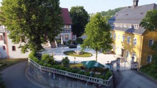 Kavaliershaus neben Schloss Rauenstein - - 5