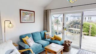Salty Dog at The Bay Filey, sleeps 4, 2 dogs welcome for free too - Filey - 8