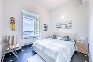 La Coccinelle - Superb Views - 7