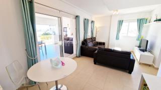 Spacious Ground Floor Apartment, Free WiFi, Patio, AC - Sucina - 6