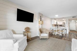 Ocean Breeze East 803 - 8