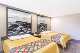 Super 8 by Wyndham National City Chula Vista - National City - 2