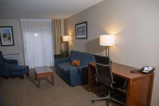 Comfort Inn & Suites - Erie - 4