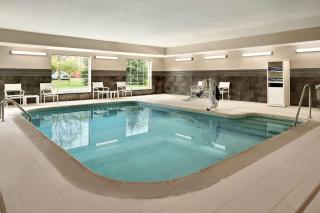 Country Inn & Suites by Radisson, Novi, MI - 5