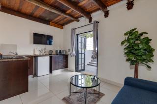 Le Blanc Guesthouse - Johannesburg - 4
