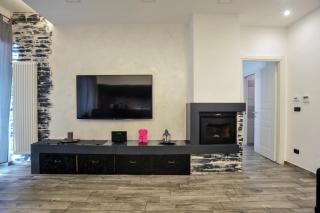 CASA ROSA LUCIA CENTRALE CON PARCHEGGIO - 1