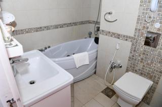 Kuwait Continental Hotel - 1