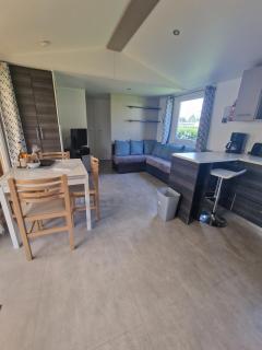 Mobil home Luxueux - 40 m2 terrasse couverte - La Palmyre Les Mathes - Les Charmettes 4 étoiles - Les Mathes - 6