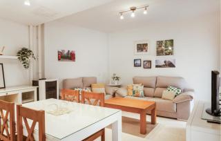 2 Bedroom Beautiful Home In Carmona - Carmona - 4