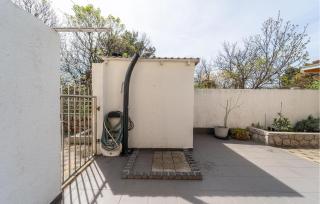 Nice Apartment In Starigrad Paklenica - Starigrad-Paklenica - 1