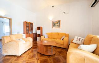 Nice Apartment In Starigrad Paklenica - Starigrad-Paklenica - 8