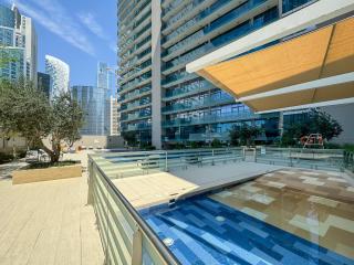 Mira Holiday Homes - Newly furnished studio in Business Bay - Dubai - 9