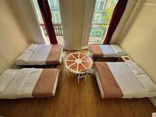 Anwar House - London - 9