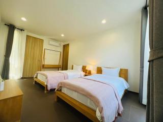 Lively Holiday Home - 9