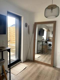 Entre ville et campagne appartement cosy avec parking et terrasse Wood - Coutiches - 6