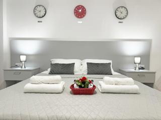 Palmbeach Larnaka Finikoudes - 1min to beach - 4