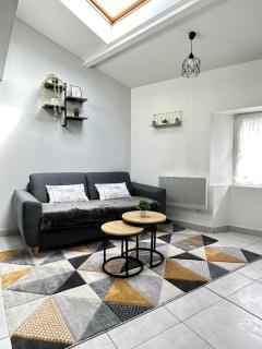 Charmant Duplex en Centre-ville Proche du Puy-du-fouu - Cholet - 0