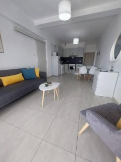 DOWNTOWN 2 BEDROOM LARNACA CENTER - Larnaca - 7