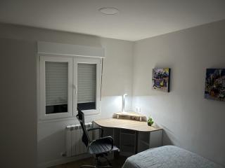 Piso recien reformado y con buena ubicación - 1