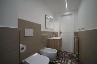 Manzoni 22 - 7