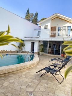 Casa con piscina privada en Cali, cerca a Cosmocentro - Cali - 9