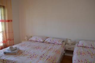 Apartments Sersic Baska - Baška - 1