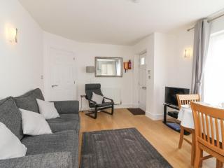 Admiral's Quarter Apartment 4 - 8