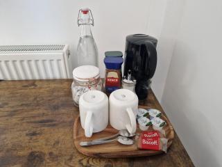 West Beck House Newcastle - Spacious Double Room - 5