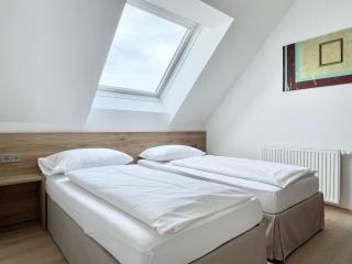 Reinisch Apartments - 3