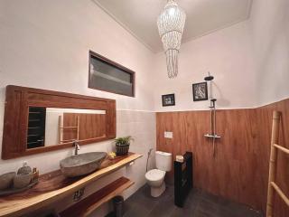 2 BR Villa Rhapsody - 5 Mins to Seminyak/Umalas - 5