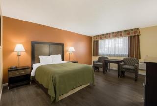 Quality Inn & Suites Medford Airport - Medford - 9