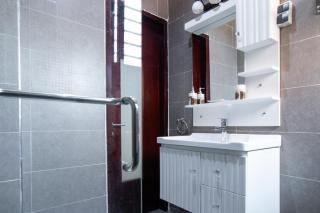 Residence Zeyna Ngor Almadies, Dakar, Senegal- Appart 3 chambres, 3 salles de bain - 1